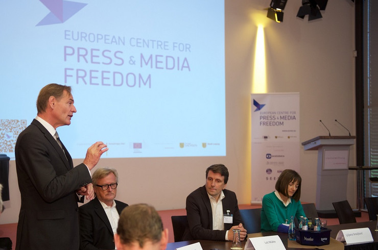 OBM Jung bei der Rede zur Eröffnung des Europäischen Zentrums für Presse und Medienfreiheit