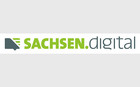 Logo mit Schriftzug Sachsen Punkt Digital mit grünen und grauen Buchstaben