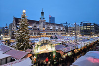 Leipziger Weihnachtsmarkt im Schnee.