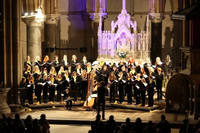 Schola Cantorum beim Weihnachtskonzert 2012 im Altarraum der Peterskirche.