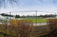 Tribünen und Fußball-Spielfeld des Alfred-Kunze-Sportparks