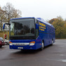 Blauer Bus der Fahrbibliothek Leipzig