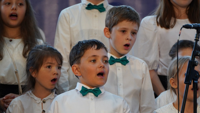 Singende Kinder des Thomanernachwuchschors. 