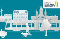 Grafik "Leipzig ist klimabewusst" mit Leipziger Gebäuden, eine Straßenbahn, Elektroauto, Lastenfahrrad und einem Fußgänger mit Hund.