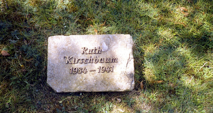 Grabstein Ruth Kirschbaum