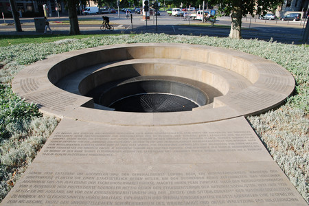 Goerdeler-Denkmal, begehbares rundes Steindenkmal