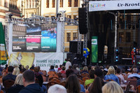 Leipzigerinnen und Leipziger auf dem Markt zum Tag des Sports bei den StadtFestTagen