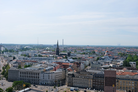 Blick vom Turm des Neuen Rathaueses in Richtung Südost mit der Peterskirche.