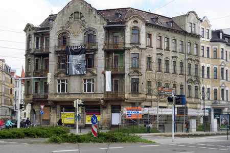 Jugendstilgebäude am Ostplatz vor Sanierung
