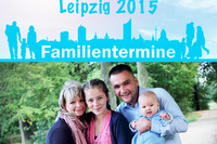 Titelbild des Familienkalender zeigt eine vierköpfige Familie
