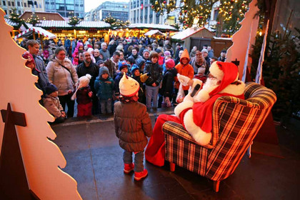 Leipziger Weihnachtsmarkt - Weihnachstmannsprechstunde