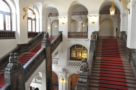 Treppenaufgang im Neuen Rathaus