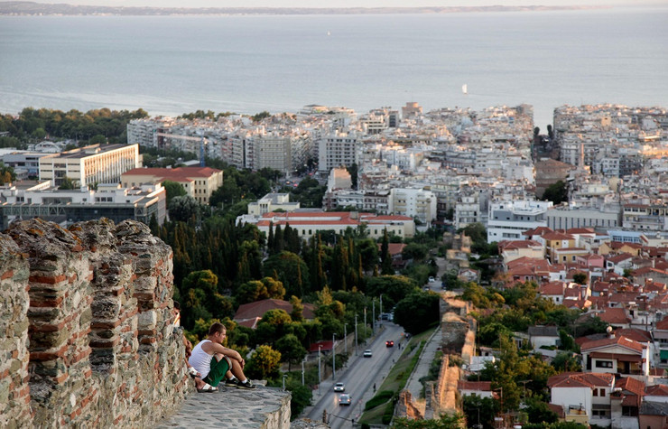 Stadtansicht von Thessaloniki mit Blick auf das ägäische Meer.