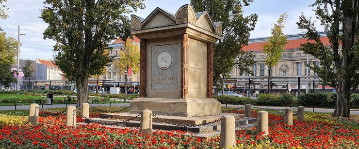 Bild des Bürgermeister-Müller-Denkmals
