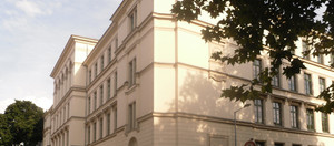 Gebäudeansicht Grundschule - Schule am Floßplatz