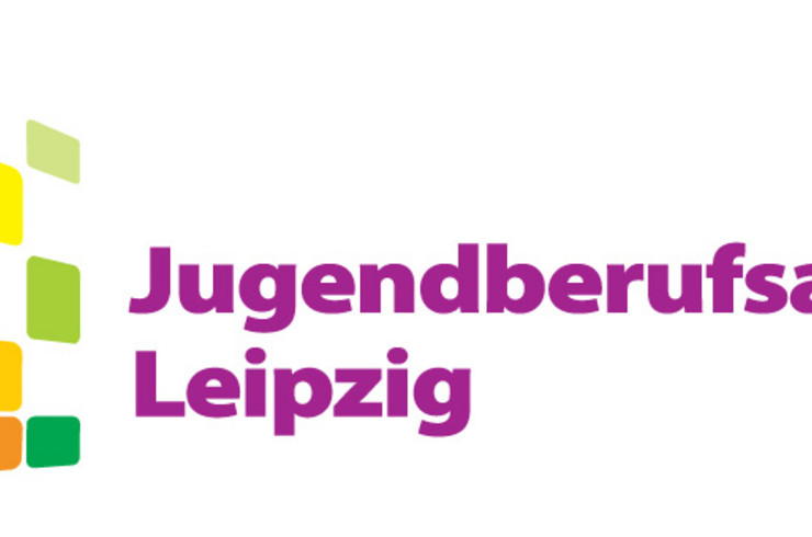 Das Logo der Jugendberufsagentur Leipzig. Mehrere Farbquardrate symbolisieren die verschiedenen Partner unter einem Dach.