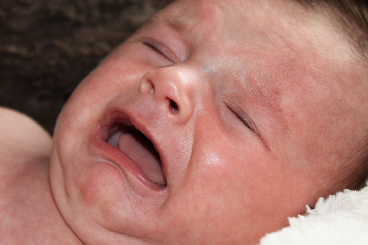 Gesicht eines weinenden Babys