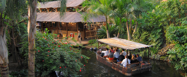 Boat trip in the Gondwanaland tropical hall at Leipzig Zoo