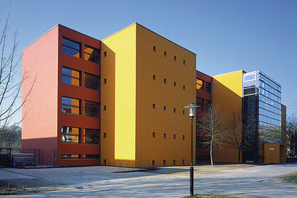 Gebäudeansicht Montessori Schulzentrum