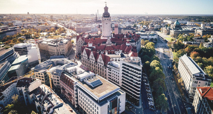 Luftaufnahme der Leipziger Innenstadt mit Neuem Rathaus und Stadthaus