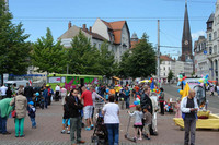 Lindenauer Marktfest mit vielen Menschen auf dem Markt