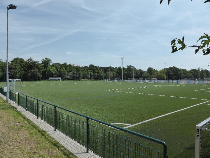 Fußballfeld der Sportplatzanlage Cottaweg