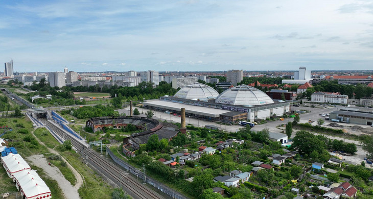 Schrägluftbild des Leipziger Kohlrabizirkus mit Umgebung