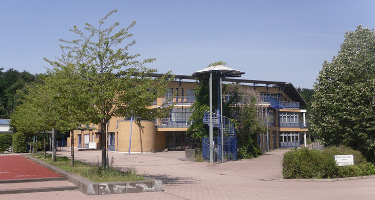 Gebäudeansicht Gymnasium Gustav-Hertz-Schule