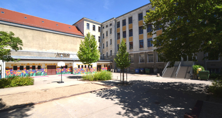 Gebäudeansicht Grundschule - Schule am Auwald