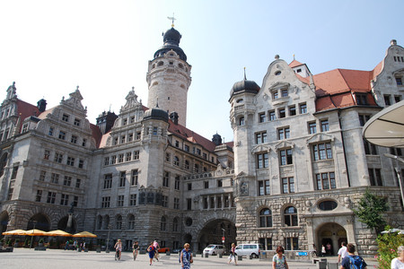Neues Rathaus und Stadthaus, Ansicht vom Burgplatz aus