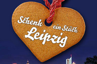 Lebkuchenherz mit weißer Aufschrift "Schenk ein Stück Leipzig"