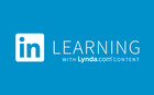weißer Schriftzug "in Learning" auf blauem Hintergrund