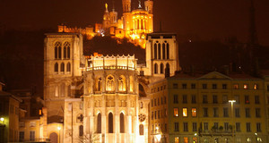 Lyon bei nacht